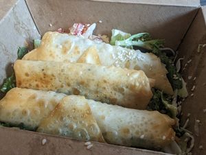 Spinach Samboose box at Rira in Budapest