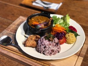 Vegan curry plate at Cotonoha Kitakamakura  in Kamakura