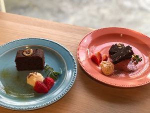 gluten free chocolate banana cake
with original soy custard cream at Cotonoha Kitakamakura  in Kamakura