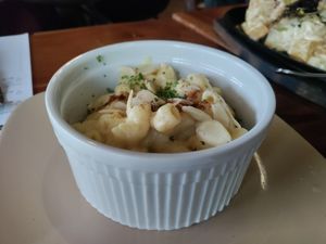 Mac n cheese at Pipino in Quezon City