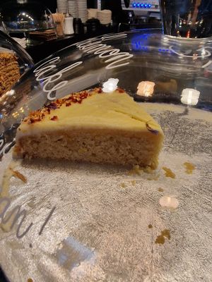 Vegan White cake with almond meringue frosting at We Love Coffee in Leuven