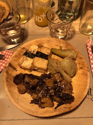 Involtini di tofu, tahina e alga; finocchi gratinati; gnocchi al radicchio e cipolla   at Vegamore in Milan