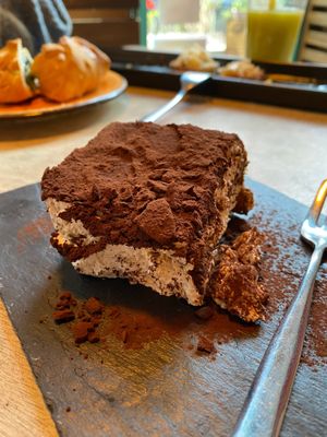  at Vegamore in Milan