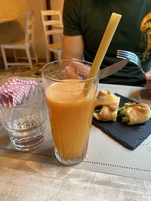 Loved the juices and especially the dried pasta straw - so clever!   at Vegamore in Milan