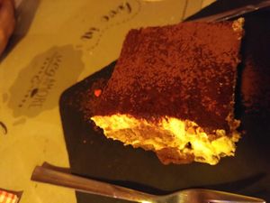 Tiramisu at Vegamore in Milan