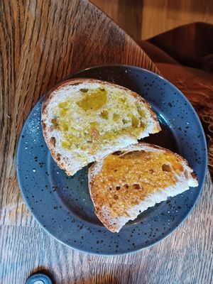 Bread with olive oil at Mocca Deli in Vasteras