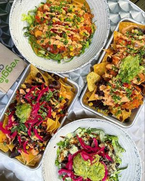  Chickin Tinga and Smokey Mushroom style nachos and bowls
 at Más Veggies Taqueria in El Segundo