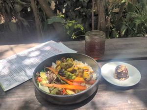 $12 vegan almuerzo at Bhumi in Quito