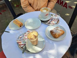 Missing: pretzel, but it was not vegan. Behind a big melange at Anker - Hietzinger in Vienna