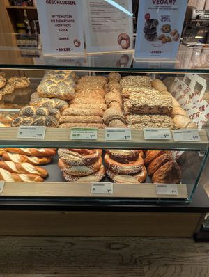  at Anker - Hauptbahnhof in Vienna