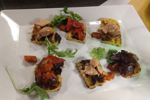 Bruschette with polenta as a base at Osteria Casa Pepe in Trieste