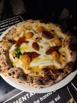 Pizza gialla at Osteria Casa Pepe in Trieste