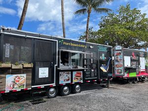 Food Cart in Kahalui (near airport) at Earth Aloha Eats - Kahului in Kahului