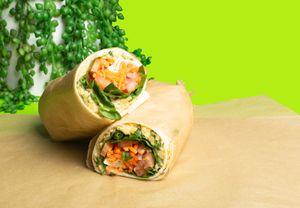 Vegan “Egg” & Mayo- Vegan Wrap

Nomads dill chickpea salad blend, carrot, tomato, red onion, spinach, and vegan aioli, On a soft tortilla.

Contains: gluten, soy

#vegan #vegan at Nomads Eatery in Brisbane