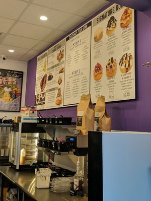 Menuboard at Cinnaholic in Chicago