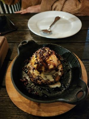 Cookie sundae at Pura Vita in Redondo Beach