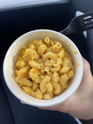 Mac and cheese- 6/10  at Don't be Chick'n in San Jose