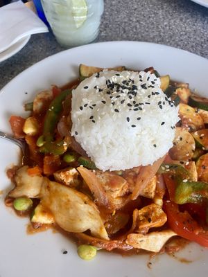   at Pineapple's in Hilo