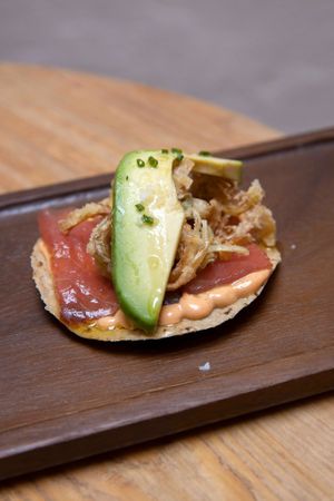 Tostada de "Atún" Vegana (2u) (v) at Maro Azul in Barcelona