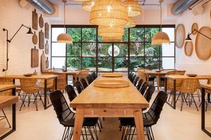 Aqui los esperamos! at Maro Azul in Barcelona