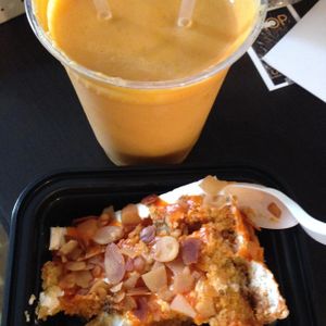 Carrot cake and Sweet potato smoothie at Candle Cafe in New York City