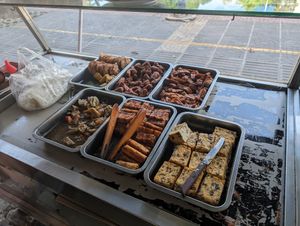 Food optionsz all vegan. In the morning there are more, so come early at Ngoc Thanh Com Chay in Ba Ria