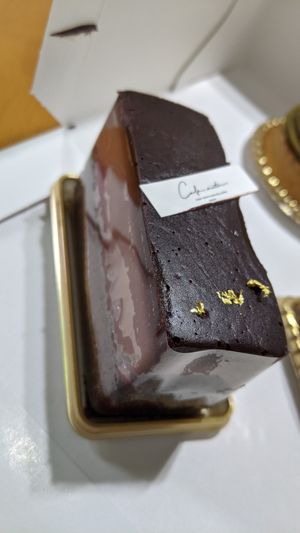 チョコ at VeganCafe Sister in Osaka