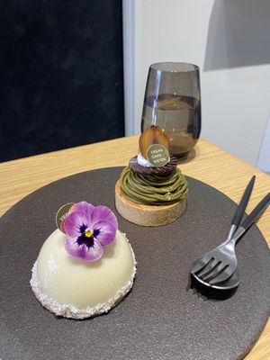 Yuzu Mango Mousse and Matcha Choc Mont Blanc at VeganCafe Sister in Osaka