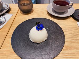 Yuzu cake  at VeganCafe Sister in Osaka