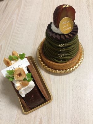 All vegan🌱
It's very popular so it's better to go before lunch time  at VeganCafe Sister in Osaka