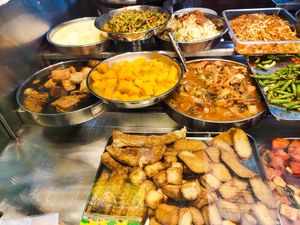 Dishes available at Guilin Vegetarian 桂林素 in East Singapore