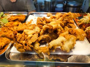 Dishes available at Guilin Vegetarian 桂林素 in East Singapore