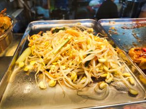 Dishes available at Guilin Vegetarian 桂林素 in East Singapore