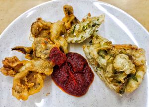 Veggies fritter and fried mushroom at Guilin Vegetarian 桂林素 in East Singapore