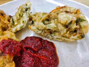 Veggies fritter and fried mushroom at Guilin Vegetarian 桂林素 in East Singapore