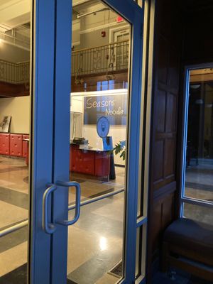 entrance to lobby  at Seasons' Noodles in Rochester