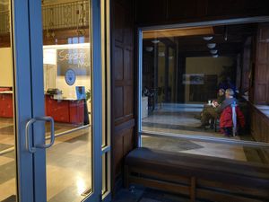 lobby  at Seasons' Noodles in Rochester