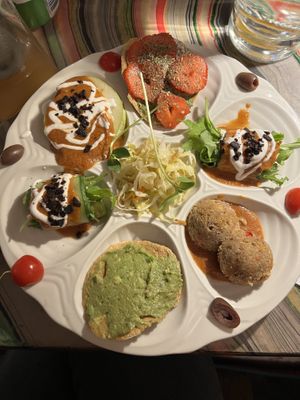 Raw sampler   at Caravan of Dreams in New York City