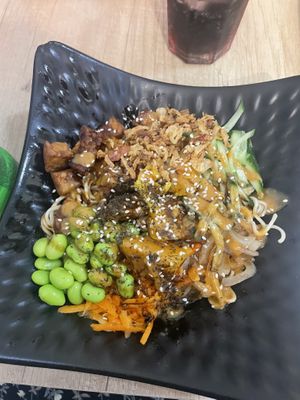 Caramelised tempeh  at Tasty Bowl in Madrid