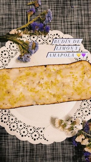 Budin de limón y amapola at Mi Cumple Vegano in Rosario