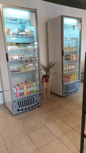 * Quesos untables/ duros
* Provoleta
* Dulce de leche (almendras)
* Cremas de caju
* Tofu
* Jugos S/A
* Queso cremoso/mozzarella
* Salmon vegan at Nirvana in Rosario