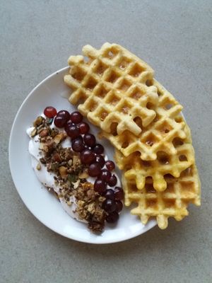 Almond or kokosyog with keto wafels (veggie)   at Bordje Gezond in Sint-niklaas