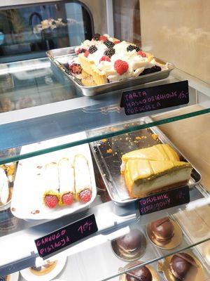  at Baja Wegańska Cukiernia in Warsaw