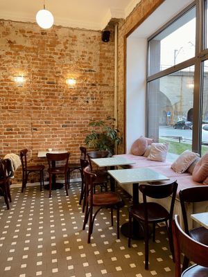 Indoor seating  at Baja Wegańska Cukiernia in Warsaw