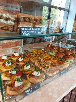  at Baja Wegańska Cukiernia in Warsaw