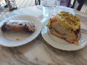  at Baja Wegańska Cukiernia in Warsaw