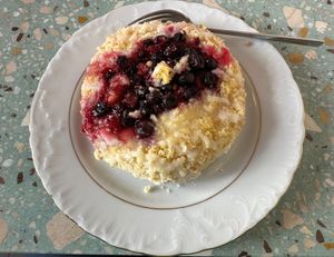 Pastry at Baja Wegańska Cukiernia in Warsaw
