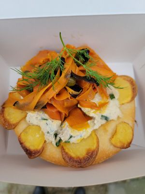 Bread with carrot salmon at Baja Wegańska Cukiernia in Warsaw