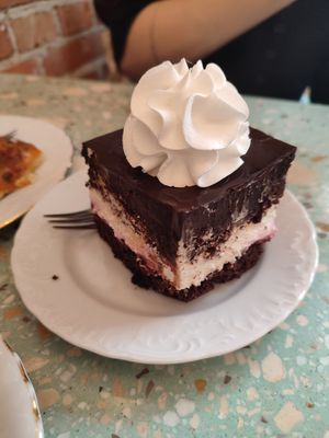  at Baja Wegańska Cukiernia in Warsaw