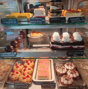  at Baja Wegańska Cukiernia in Warsaw